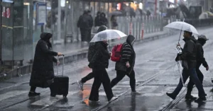 Meteoroloji'den hafta sonu için sağanak yağış uyarısı, sel ve su baskını riski