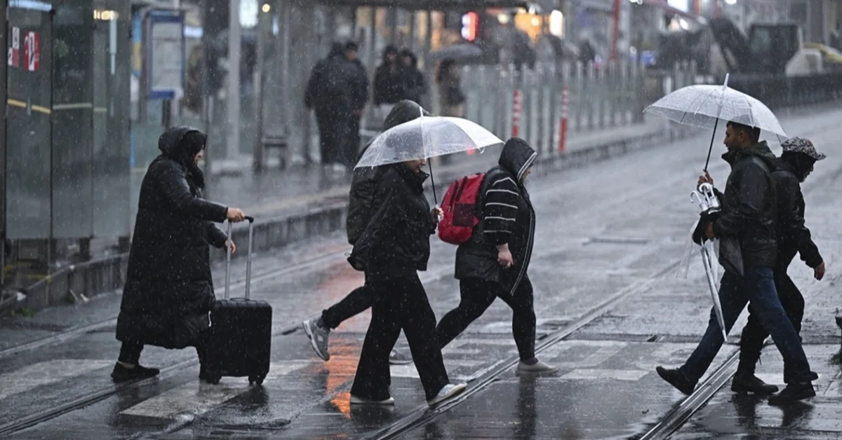 Meteoroloji'den hafta sonu için sağanak yağış uyarısı, sel ve su baskını riski