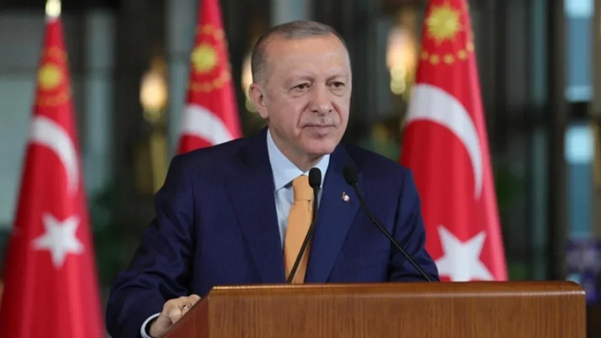 Cumhurbaşkanı Erdoğan, Kurban Bayramı namazını Büyük Çamlıca Camii'nde kılıyor.