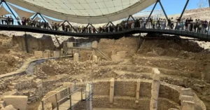 Bayram tatilinde UNESCO Dünya Mirası Göbeklitepe'ye ziyaretçi akını yaşandı