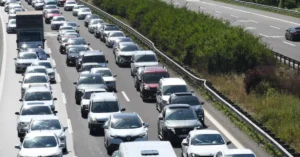 Bayram dönüşü tatilcileri Bolu ve Düzce'de yoğun trafik oluşturdu