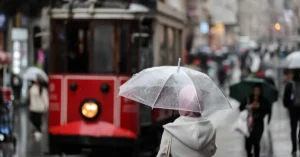 Meteoroloji'den yeni haftada sağanak yağış uyarısı yapıldı, özellikle iç ve kuzey kesimler dikkat edilmesi gereken bölgeler arasında.