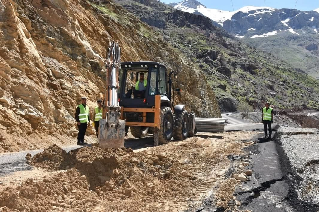 Mereto Dağı yolunda onarım çalışmaları devam ediyor