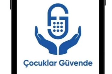 Aile ve Sosyal Hizmetler Bakanı Mahinur Özdemir Göktaş, Çocuklar Güvende uygulamasının uluslararası yarışmada ilk 20'ye girdiğini duyurdu.