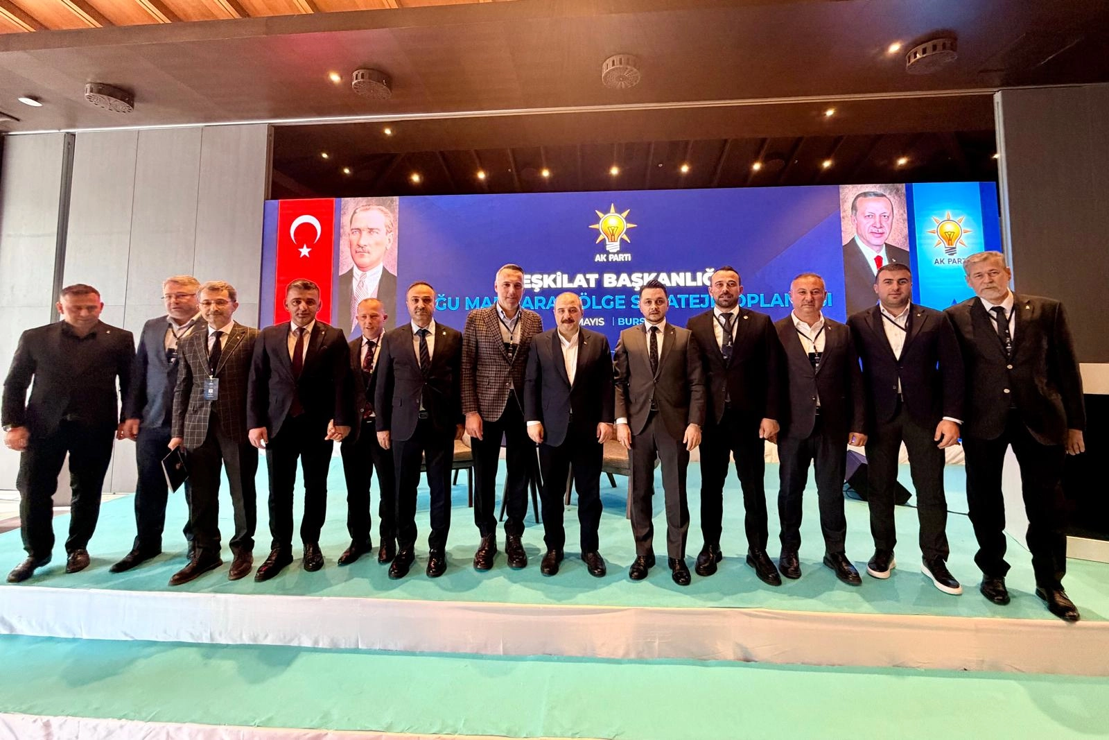 AK Parti Marmara Bölge Strateji Toplantısı'nda teşkilat ve dış politika değerlendirmeleri yapıldı.
