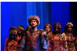 Sakarya Adapazarı Kültür Merkezi'nde (AKM) düzenlenen kültür sanat etkinlikleri kapsamında tiyatro, film, sergi ve konserler yer alıyor.