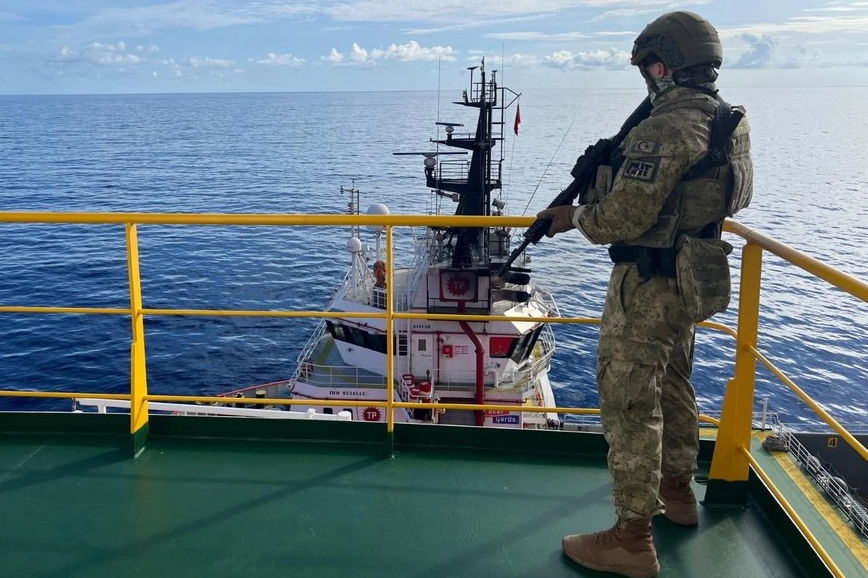 Türk Deniz Gücü, Somali açıklarında sondaj gemilerine güvenlik desteği sağlıyor.