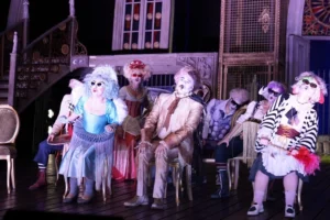 Denizli 38. Uluslararası Amatör Tiyatro Festivali afişi ve sahne görselleri