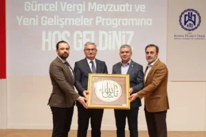 Konya Ticaret Odası'nda düzenlenen güncel vergi mevzuatı seminerinden bir kesit