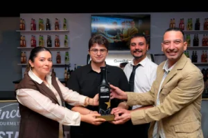 Çetin Alpay Başkan DaVinci Gourmet Barista Craft MISA Bölge Finali'nde şampiyon oldu