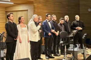 Ankara'da düzenlenen 'Şiir ve Müziğin Büyüsü' konserine yoğun ilgi