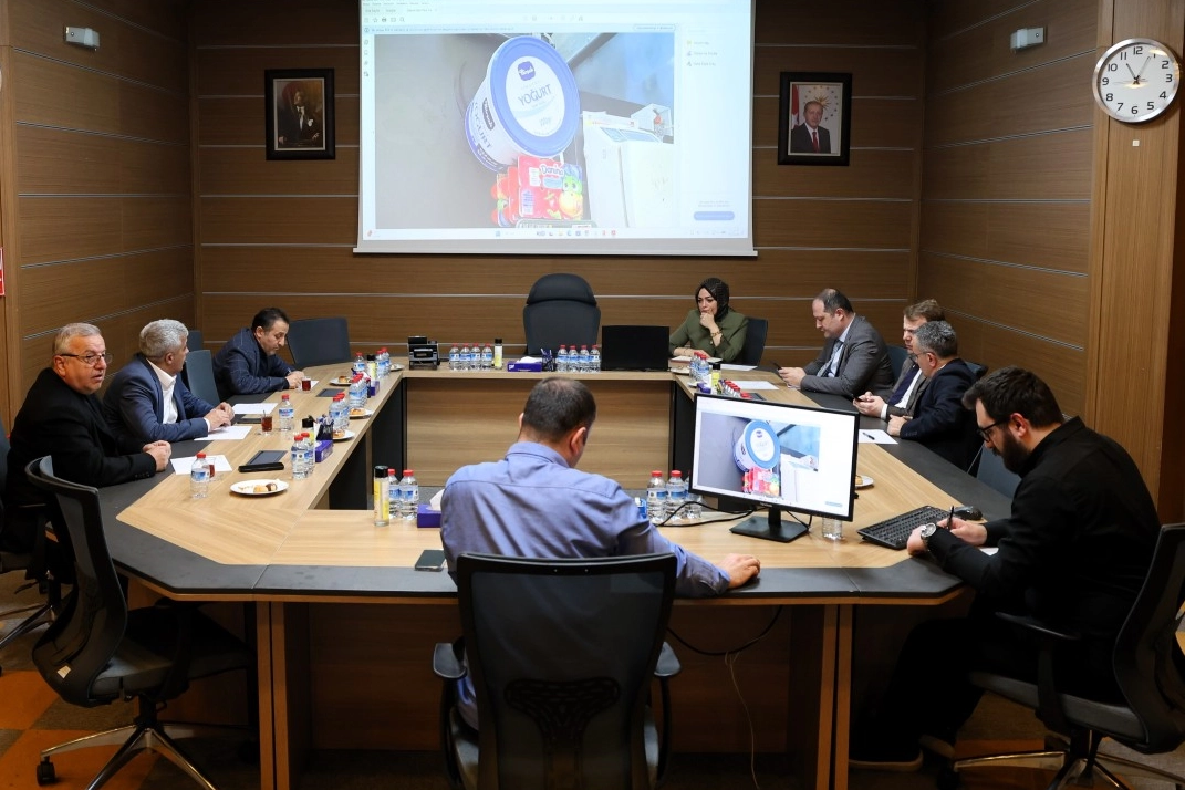 Kocaeli'de toplu taşıma kurallarına uymayan şoförlere ve marketlere uygulanan cezalar