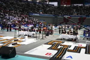 Antalya'da düzenlenen 18. MEB Robot Yarışması'nda 'Yeşil Vatan, Mavi Gelecek' teması işlendi