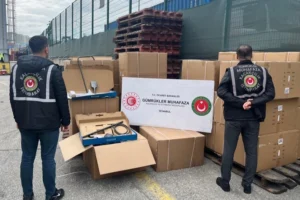 Gümrük Muhafaza ekipleri tarafından gerçekleştirilen operasyonlarda ele geçirilen kaçak eşyalar