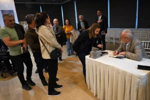 Ünal Ersözlü Bornova'da şiir ve hakikat üzerine söyleşi yaptı