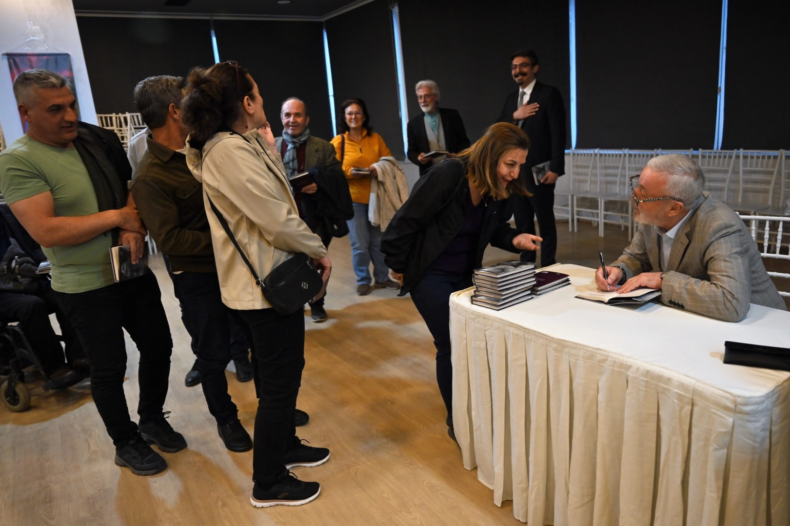 Ünal Ersözlü Bornova'da şiir ve hakikat üzerine söyleşi yaptı