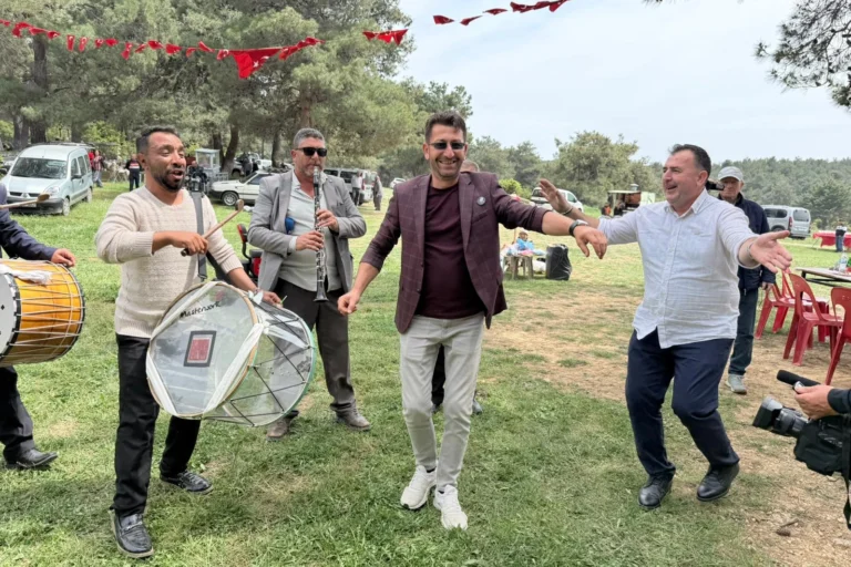 Keşan Mecidiye Dallığı Şenliği'nde bahar coşkusu ve Anneler Günü kutlaması