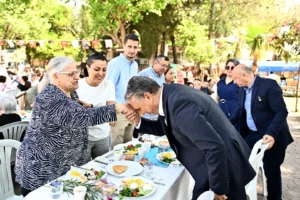 Muratpaşa Belediyesi tarafından şehit ve gazi anneleri için düzenlenen Anneler Günü kahvaltısı
