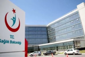 Seyahat gemisindeki 3 Türk vatandaşı karantinaya alınacak