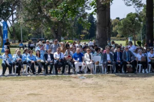 Bornova 3. Yaş Üniversitesi kuruluyor, tecrübeler akademik çatı altında buluşuyor.