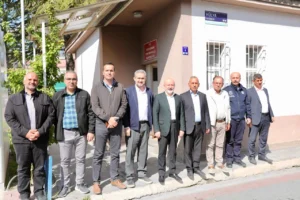 Kocasinan Belediye Başkanı Ahmet Çolakbayrakdar'ın muhtarlarla bir araya gelerek mahalle sorunlarına çözüm ürettiği toplantı