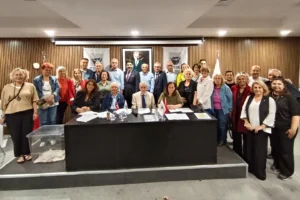 ADD Mudanya Şubesi'nin olağanüstü genel kurulunda yeni yönetim Sabih Demirdağ başkanlığında belirlendi.
