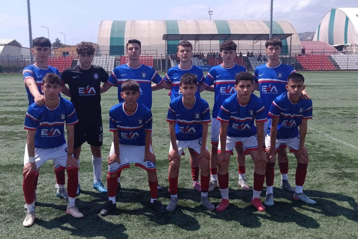 Keşan Genç Ordu U-15 takımı Türkiye Şampiyonası finaline yükseldi.