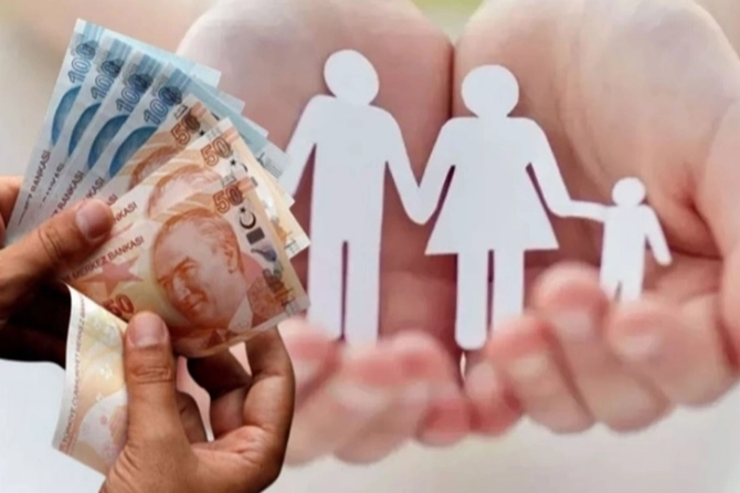 Aile ve Sosyal Hizmetler Bakanı Mahinur Özdemir Göktaş, SED ödemeleri hakkında açıklama yapıyor