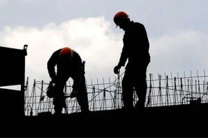 Mart ayında ücretli çalışan sayısı yıllık yüzde 1,8 arttı, inşaat sektöründe en güçlü yükseliş yaşandı.