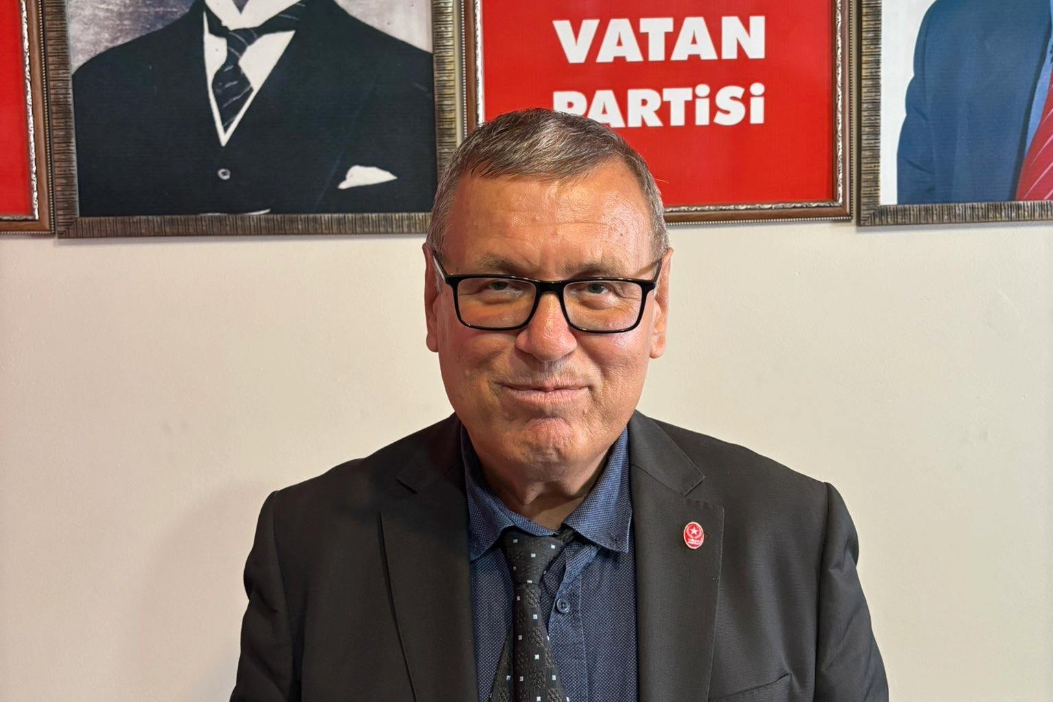 Vatan Partisi Keşan İlçe Başkanı Çetin Alabak'ın güven tazelediği kongre