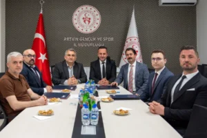 Artvin'de yaşlılara yönelik 'Aktif Yaş Alma ve Su Cimnastiği' projesi kapsamında çekilmiş temsili görsel