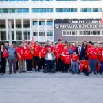 Antalya'da engelli gençler, 10-16 Mayıs Engelliler Haftası kapsamında düzenlenen törenle bir günlüğüne temsili askerlik görevini yerine getirmek üzere uğurlandı.