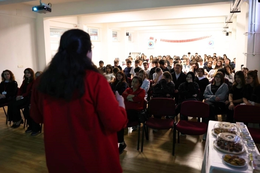 Tekirdağ'da lise öğrencilerine çölyak ve glütensiz yaşam konusunda seminer verildi.