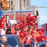 New York'ta binlerce kişinin katıldığı coşkulu Türk Günü Yürüyüşü ve Festivali