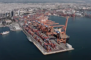 Türkiye limanlarında Nisan ayında kırılan tarihi rekoru gösteren görsel