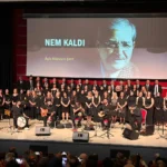 Gebze'de GESMEK Türk Halk Müziği Korosu'nun verdiği konsere katılan vatandaşlar