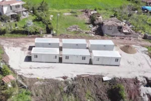 Çorum Sungurlu'da hortum sonrası AFAD tarafından afetzedelere konteyner desteği