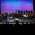 Trabzon Büyükşehir Belediyesi Türk Sanat Müziği Korosu'nun Türk Halk Müziği konserinden bir sahne
