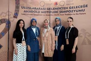 Bursa Olgunlaşma Enstitüsü'nün Anadolu Motifleri Sempozyumu'ndaki katılımı ve kültürel miras sunumu