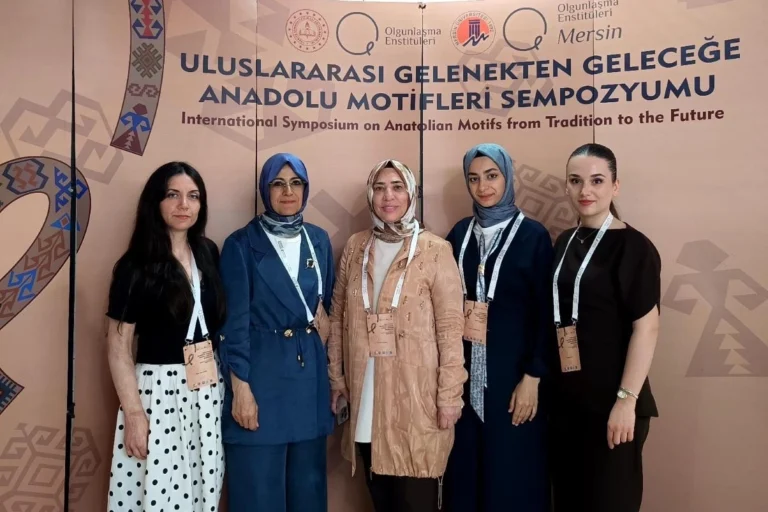Bursa Olgunlaşma Enstitüsü'nün Anadolu Motifleri Sempozyumu'ndaki katılımı ve kültürel miras sunumu