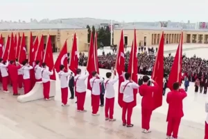 19 Mayıs Atatürk'ü Anma, Gençlik ve Spor Bayramı kapsamında Anıtkabir'de düzenlenen tören