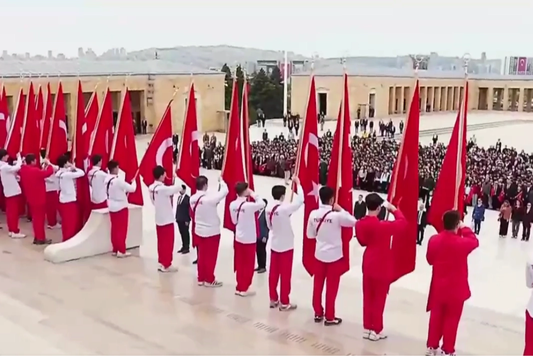 19 Mayıs Atatürk'ü Anma, Gençlik ve Spor Bayramı kapsamında Anıtkabir'de düzenlenen tören