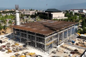 Kocaeli Umuttepe Cami ve Otopark Projesi inşaatından genel görünüm