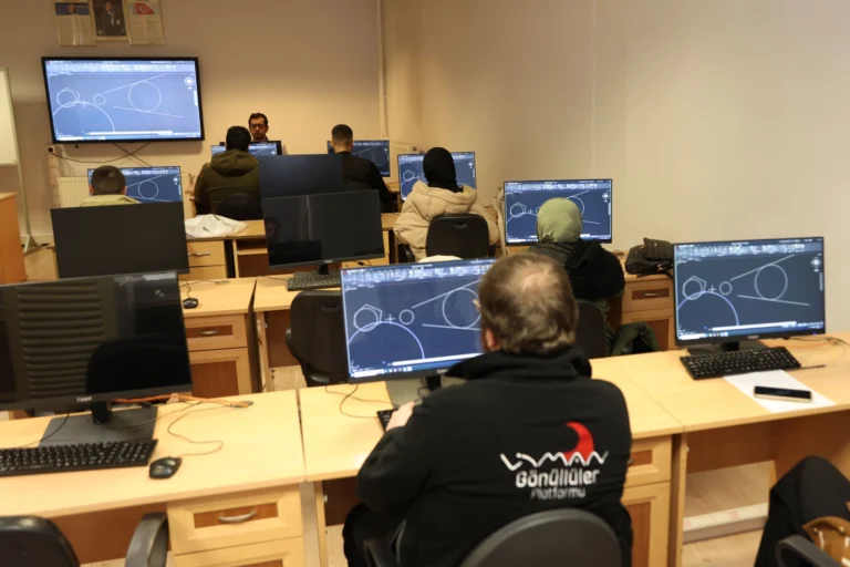 Konya KOMEK yaz dönemi kayıtları başladı, yeni beceriler edinme fırsatı.