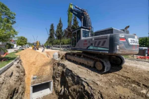 İzmir Büyükşehir Belediyesi'nin Tire'deki 300 milyon liralık altyapı yatırımından görüntüler