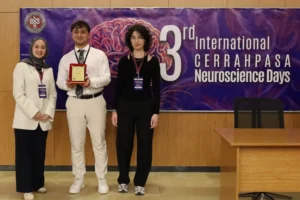 Atatürk Üniversitesi Tıp Fakültesi öğrencisinden koku kaybının Alzheimer'ın nedeni olabileceğine dair önemli araştırma