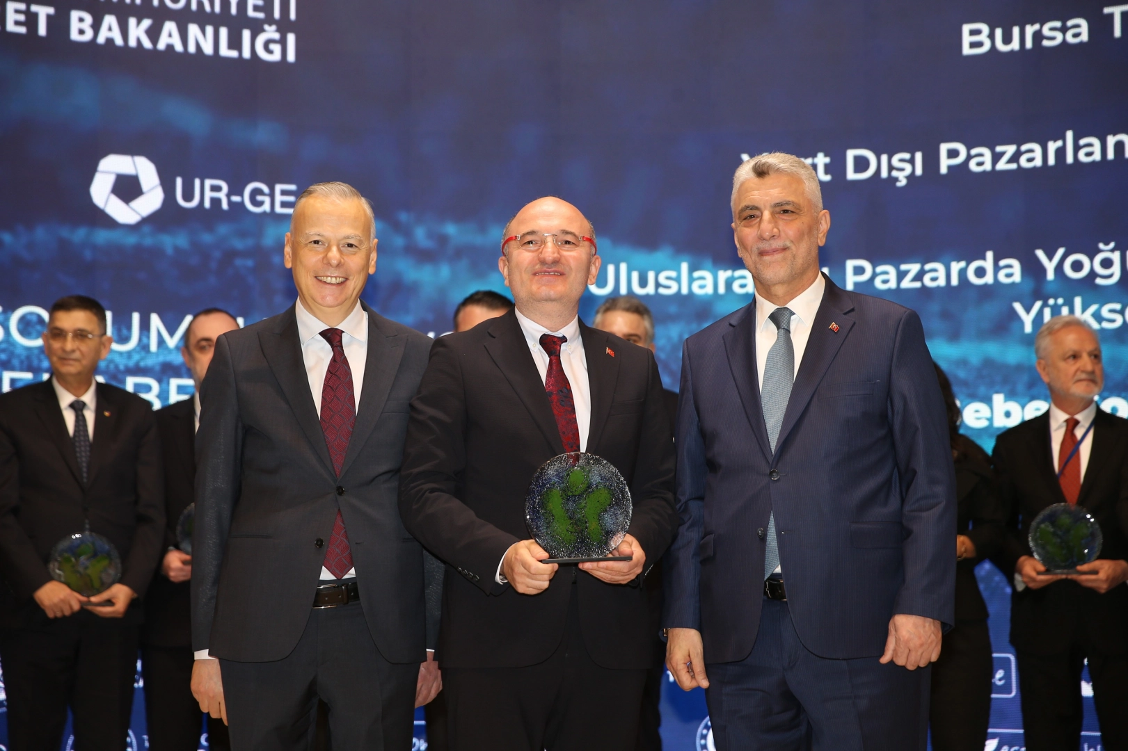 BTSO UR-GE projeleriyle yurt dışı pazarlama ve istihdam kategorilerinde iki iyi uygulama ödülü kazandı.