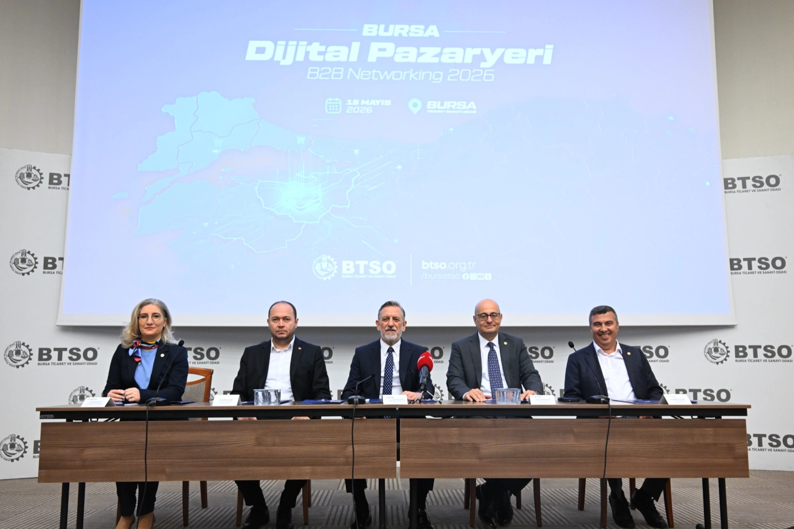 E-ticaret devlerinin Bursa'da dijital pazaryeri B2B networking etkinliğinde buluşması