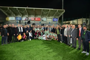 Bursa BİLDEF Halı Saha Turnuvası Şampiyonu Bingölspor