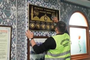 Keçiören'de camilerde Kurban Bayramı öncesi yapılan detaylı temizlik
